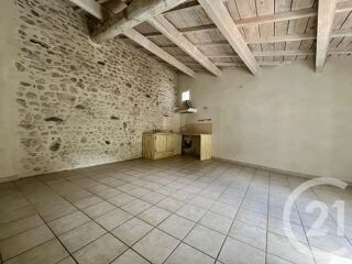  Appartement à louer 4 pièces 63 m²