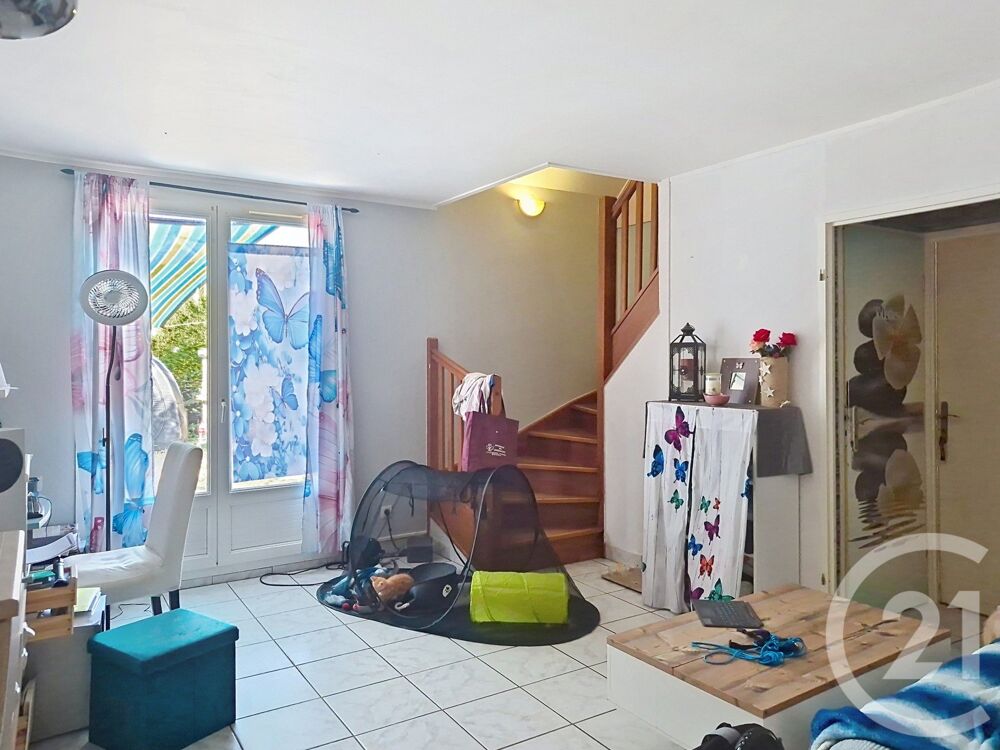 Nichée dans un quartier résidentiel calme de Nemours, ce....