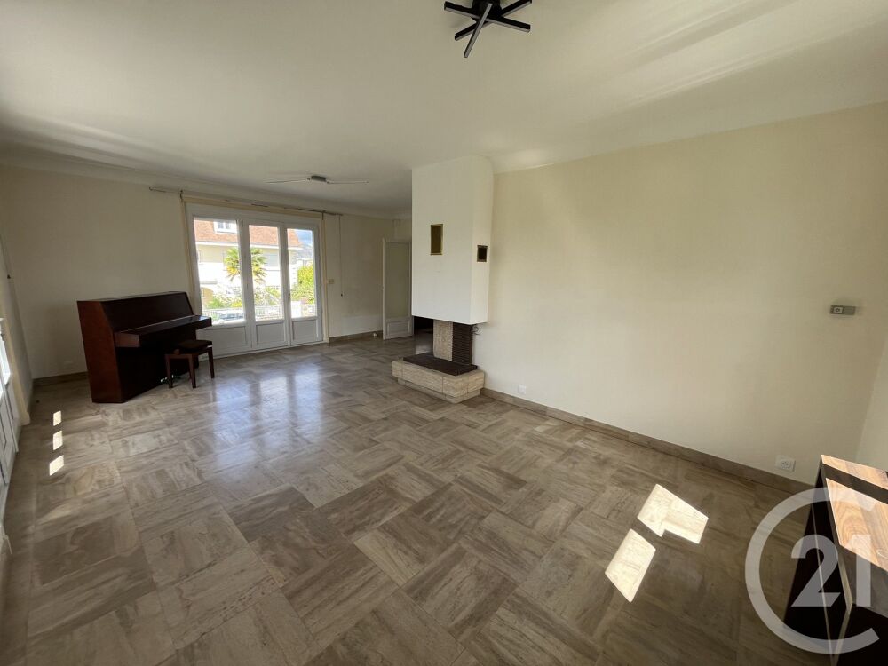 location Maison - 5 pièce(s) - 140 m² Chambray-lès-Tours (37170)
