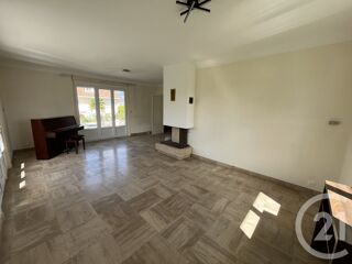  Maison à louer 5 pièces 140 m²
