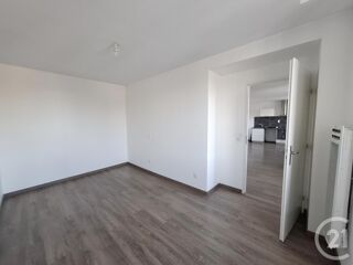  Appartement à louer 3 pièces 63 m²
