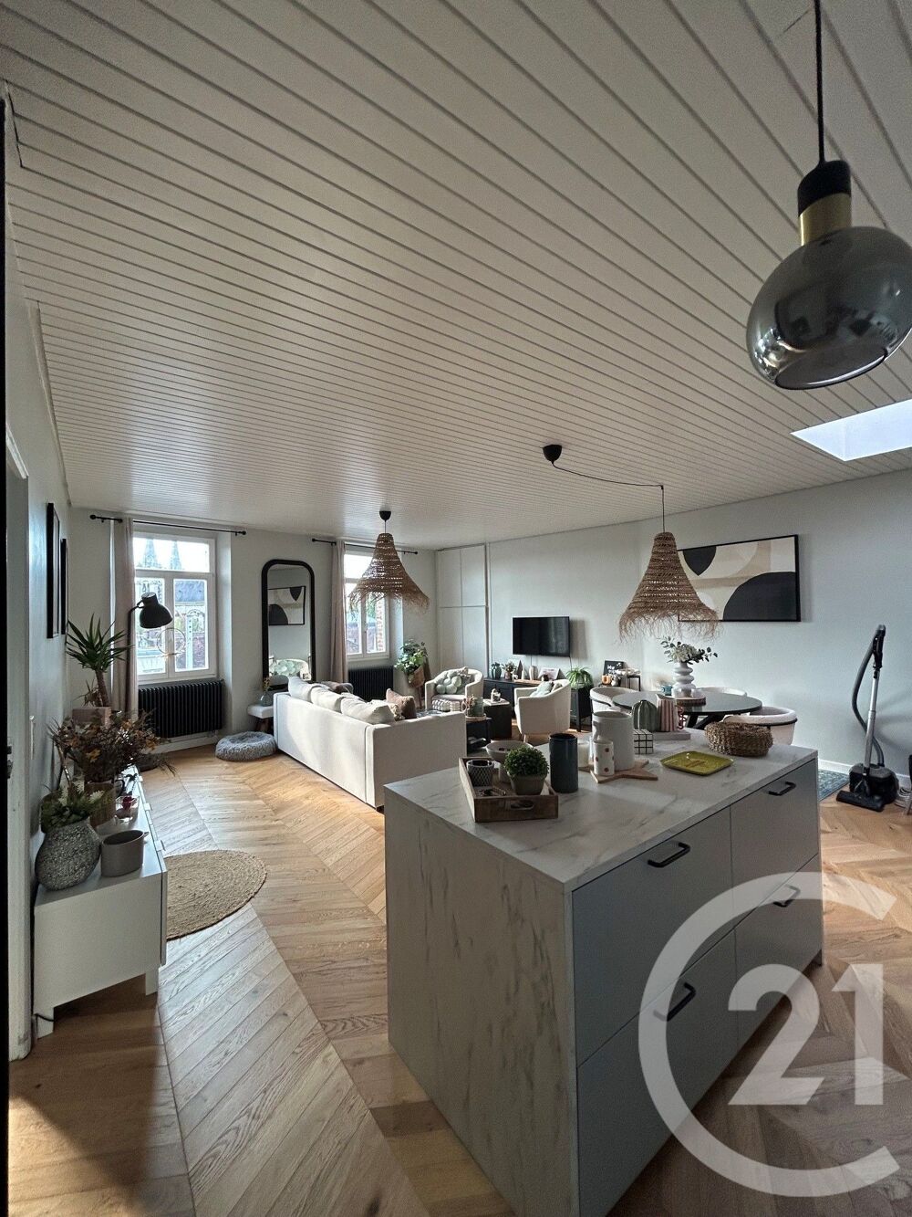 location Appartement - 2 pièce(s) - 62 m² Fontainebleau (77300)