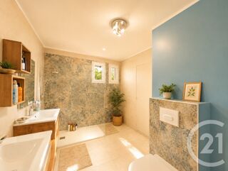  Maison � vendre 5 pi�ces 215 m�