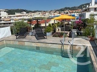  Appartement à louer 4 pièces 110 m²