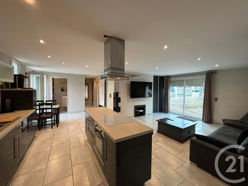 À vendre à Istres, un appartement lumineux et spacieux s....