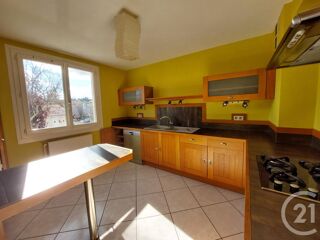  Appartement � louer 4 pi�ces 99 m�