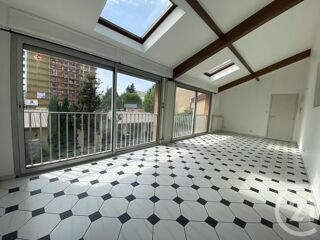  Appartement à louer 5 pièces 115 m²