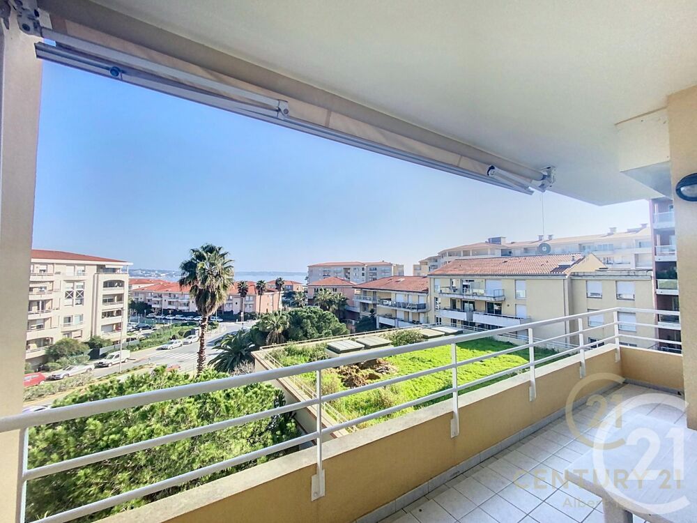 EXCLUSIVITÉ LOCATION MEUBLÉE À L'ANNÉE JUAN-LE....