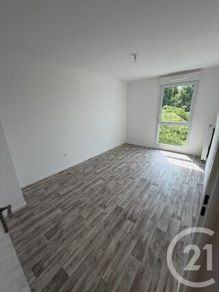  Appartement à louer 3 pièces 58 m²