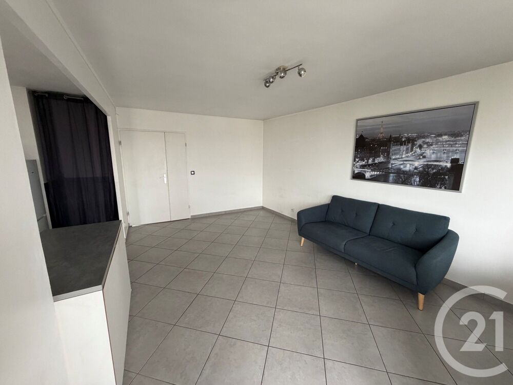 location Appartement - 3 pièce(s) - 71 m² Le Bourget (93350)