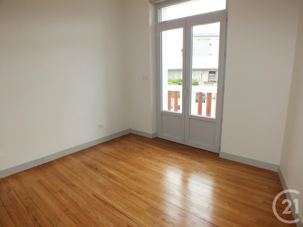 location Appartement - 3 pièce(s) - 73 m² Lannemezan (65300)
