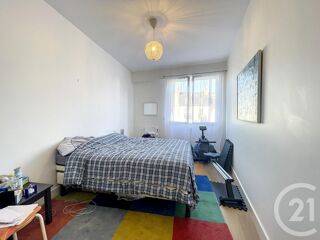  Appartement à louer 4 pièces 118 m²