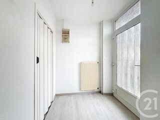  Appartement à louer 2 pièces 35 m²