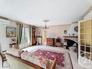  Maison � vendre 6 pi�ces 220 m�