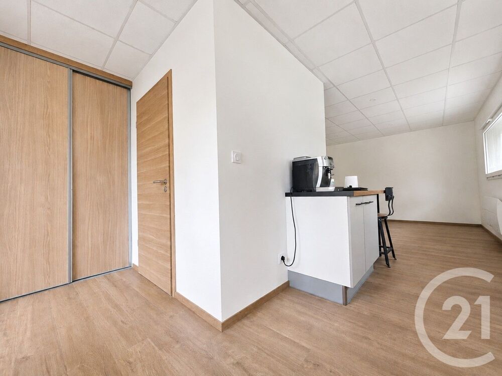 location Appartement - 1 pièce(s) - 30 m² Chalèze (25220)