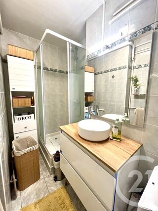  Appartement  vendre 4 pices 70 m