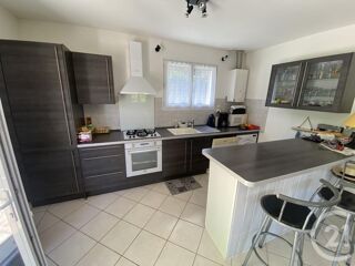  Maison  vendre 4 pices 175 m