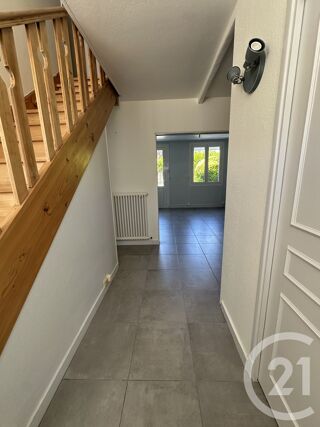  Maison à louer 4 pièces 107 m²
