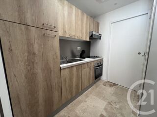  Appartement à louer 2 pièces 43 m²