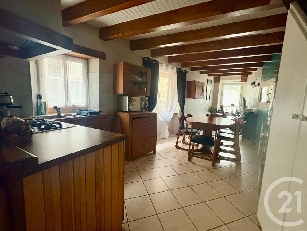 Dans le charmant village de VABRE, cette maison de 5 pi....