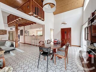  Maison  vendre 6 pices 160 m