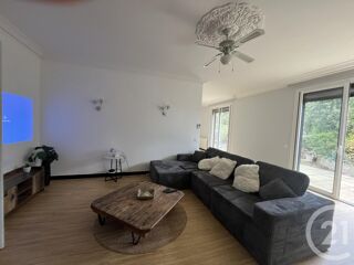  Appartement à louer 2 pièces 92 m²