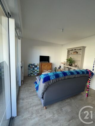  Appartement à louer 2 pièces 42 m²