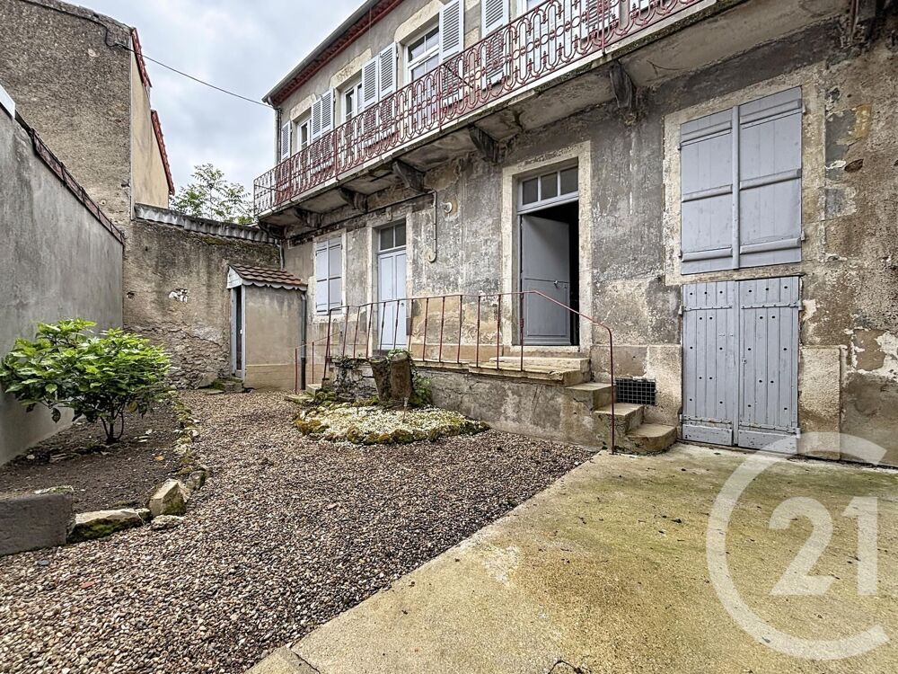 SAINT POURCAIN SUR SIOULE Immeuble avec potentiel locat....