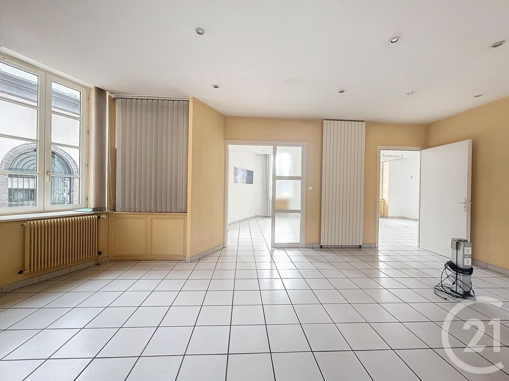 SAINT POURCAIN SUR SIOULE - Idéalement situé en centre v....
