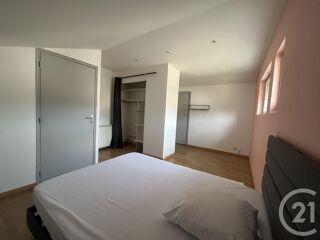  Appartement à louer 2 pièces 92 m²