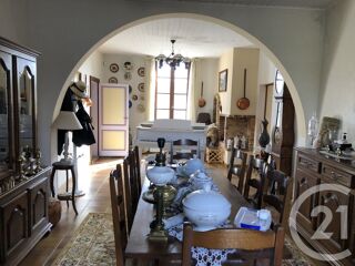  Maison � vendre 9 pi�ces 220 m�