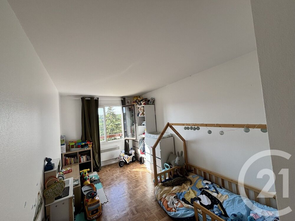 location Appartement - 3 pièce(s) - 68 m² Avon (77210)