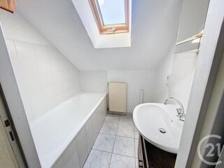  Appartement à louer 3 pièces 60 m²