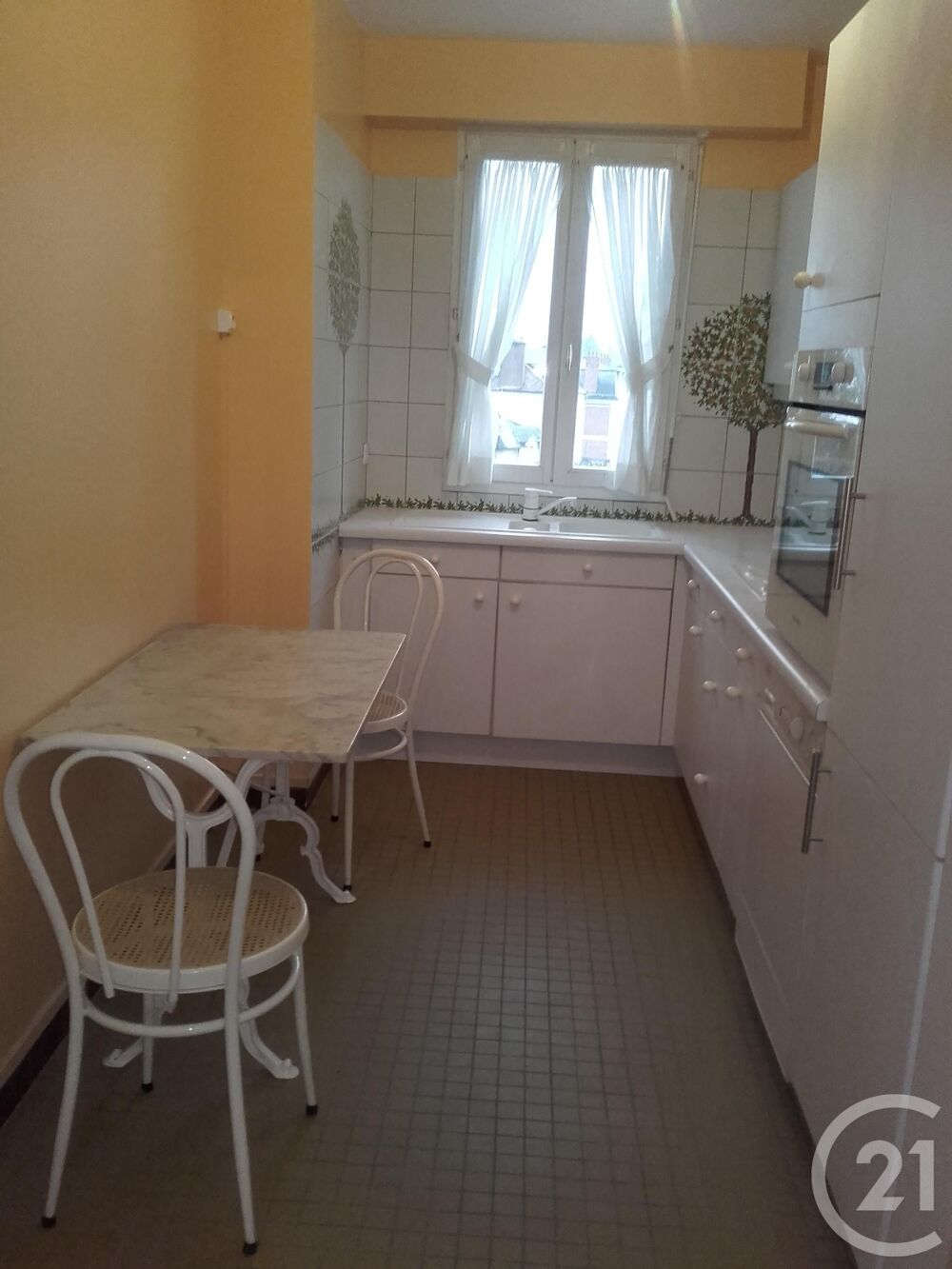 location Appartement - 3 pièce(s) - 69 m² Fontainebleau (77300)