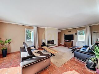  Maison  vendre 7 pices 210 m