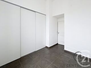  Appartement à louer 3 pièces 48 m²