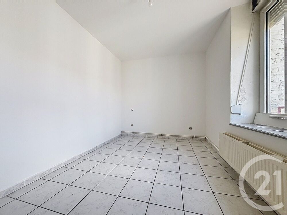 location Appartement - 4 pièce(s) - 78 m² Saint-Sauveur (70300)