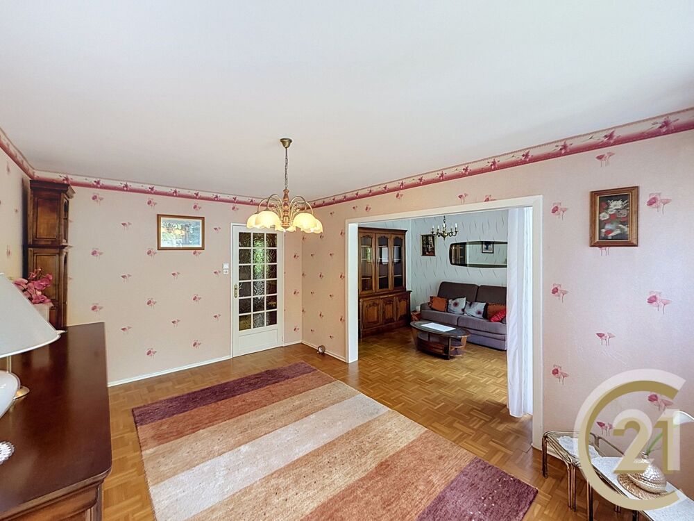 Appartement 4 pièces 72 m² · à Montbeliard · 72 m² · 35 000 €