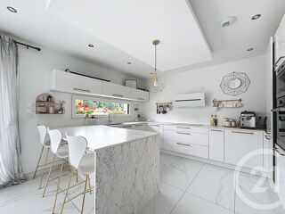  Maison à vendre 8 pièces 185 m²