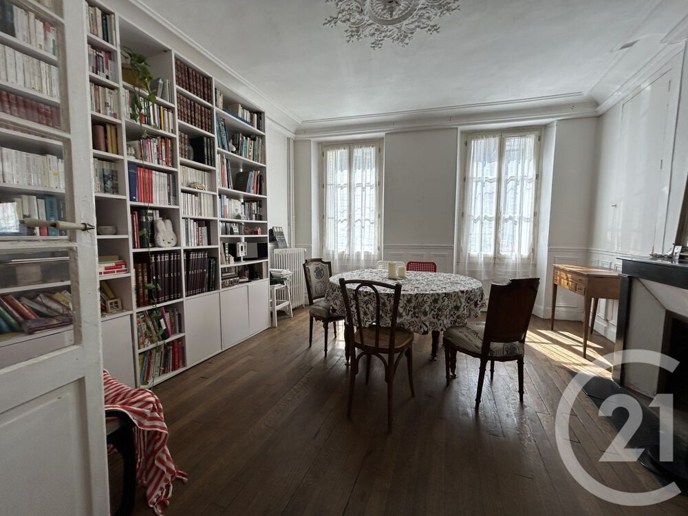 FONTAINEBLEAU - Nous vous proposons une maison situ....