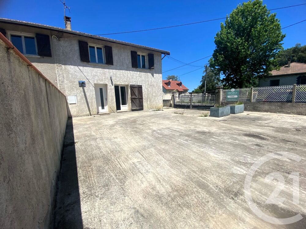 location Appartement - 4 pièce(s) - 68 m² Tuzaguet (65150)