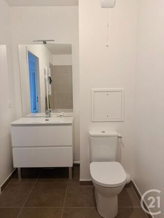  Appartement à louer 2 pièces 42 m²