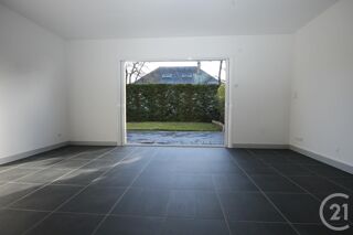 location Maison - 8 pièce(s) - 174 m² La Chapelle-Saint-Mesmin (45380)