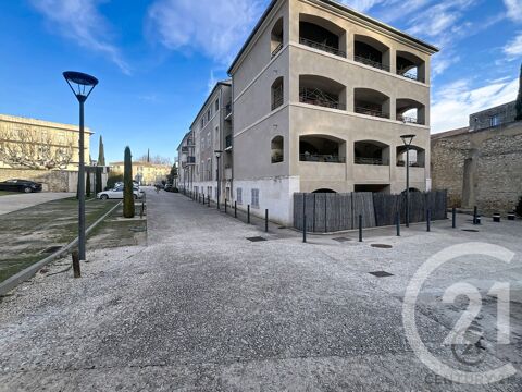 Parking / Garage � louer 10 m�