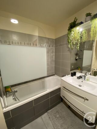  Appartement � vendre 3 pi�ces 63 m�