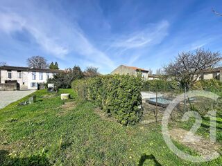  Terrain à vendre 677 m²