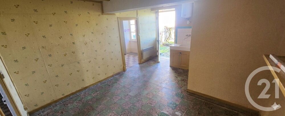 À Aunay-en-Bazois, découvrez cette maison de 136m² offra....