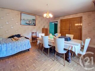  Maison à vendre 4 pièces 585 m²