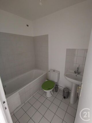  Appartement à louer 1 pièce 30 m²