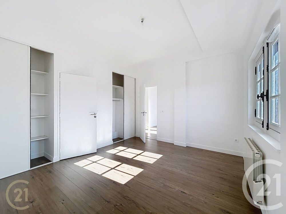 location Appartement - 4 pièce(s) - 86 m² Moret-sur-Loing (77250)